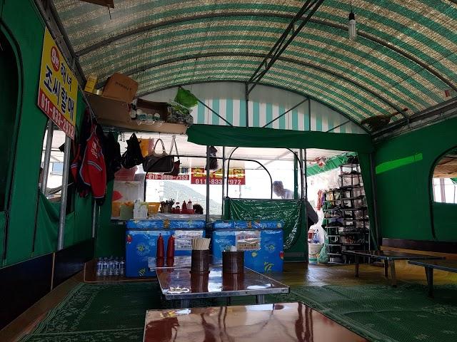 Yeonhwari stalls Village